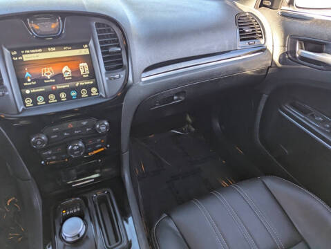 2022 Chrysler 300 S V6