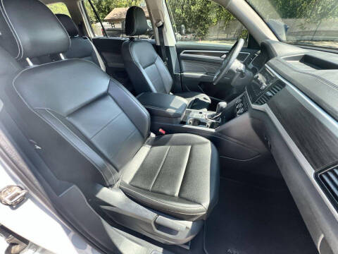 2023 Volkswagen Atlas SE