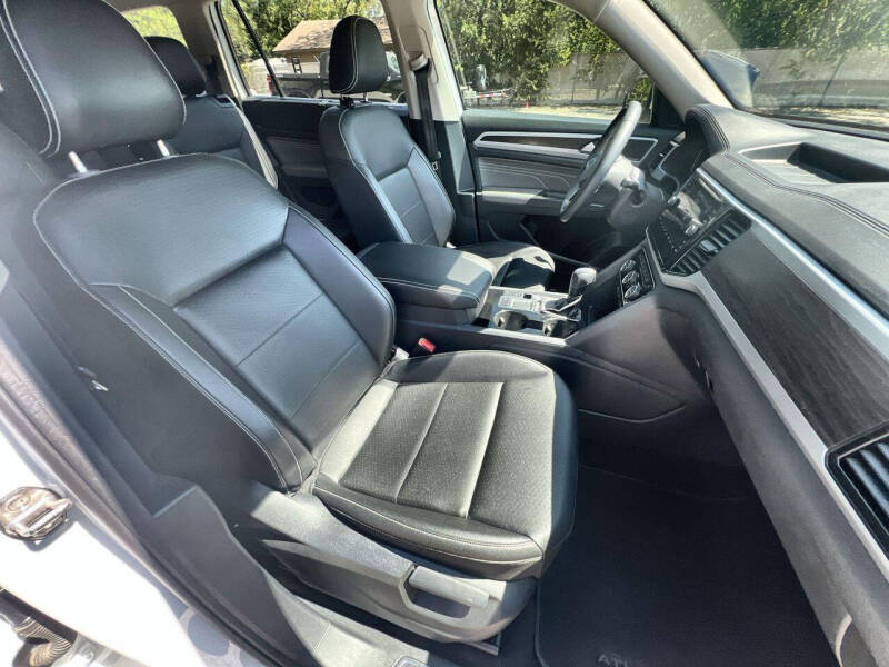 2023 Volkswagen Atlas SE