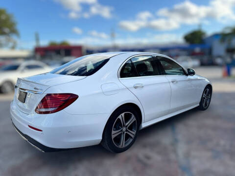 2017 Mercedes-Benz E-Class E 300 4MATIC