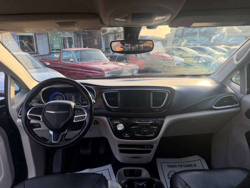 2019 Chrysler Pacifica Touring L
