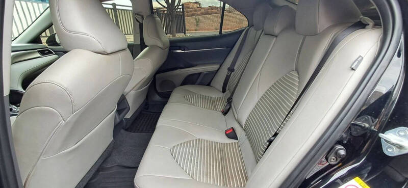 2018 Toyota Camry SE