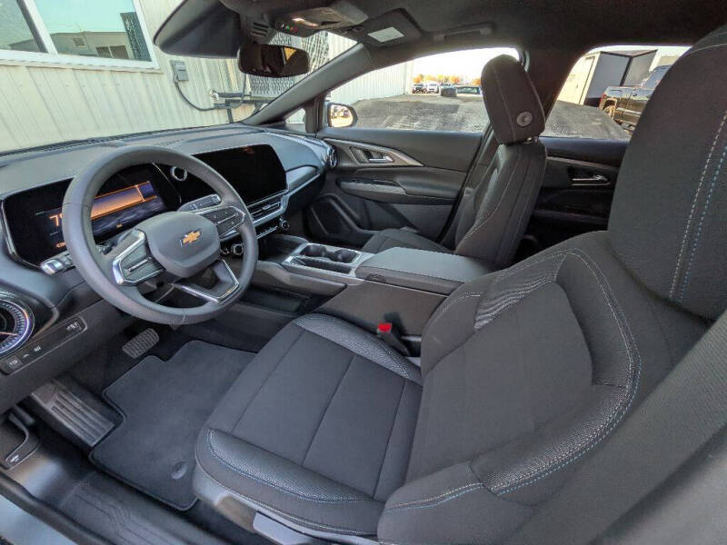 2026 Chevrolet Equinox EV LT 1