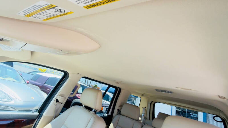 2005 Lincoln Aviator Luxury