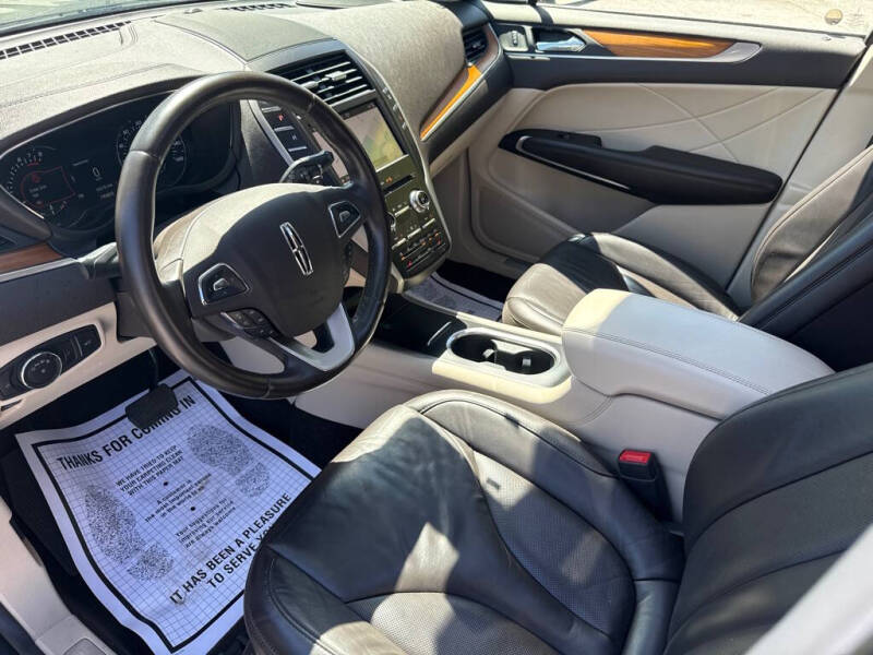 2019 Lincoln MKC Select
