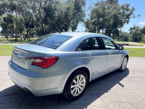2012 Chrysler 200 Touring