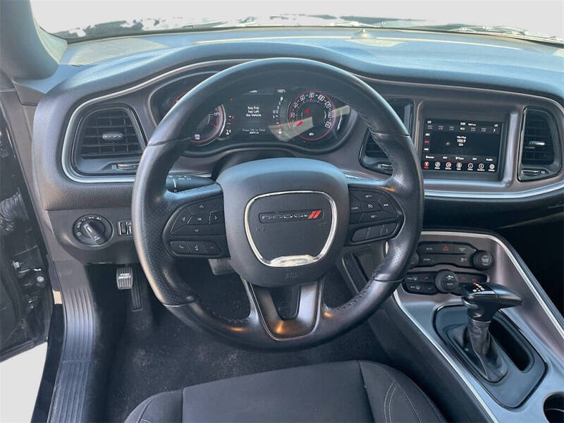 2022 Dodge Challenger SXT