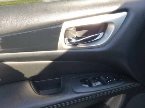 2019 Nissan Pathfinder SV