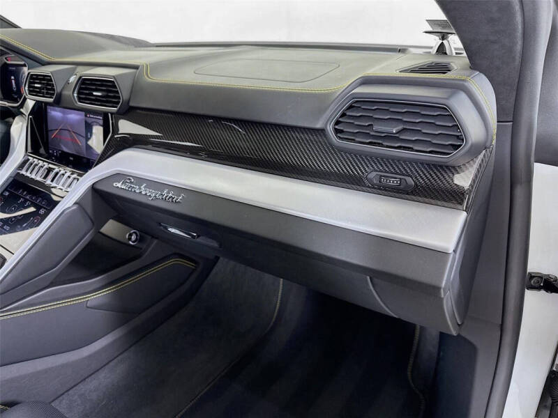 2020 Lamborghini Urus