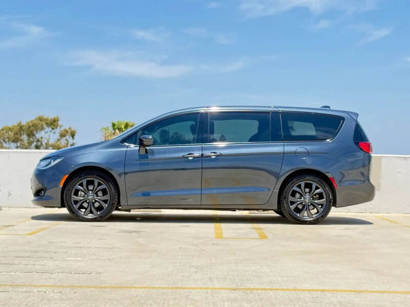 2019 Chrysler Pacifica Touring Plus