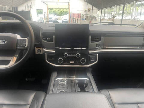 2023 Ford Expedition MAX XLT