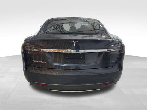 2015 Tesla Model S