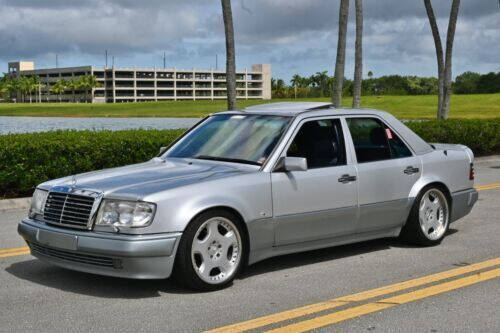 1992 Mercedes-Benz 500-Class