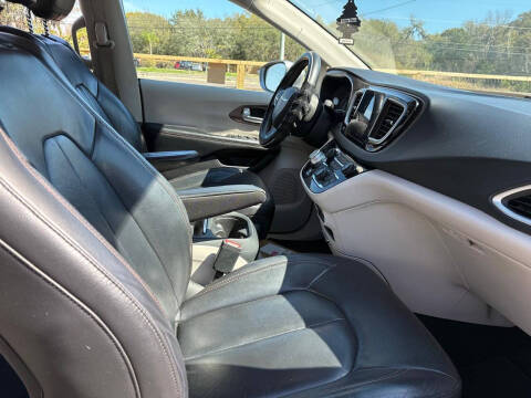 2017 Chrysler Pacifica Touring Plus