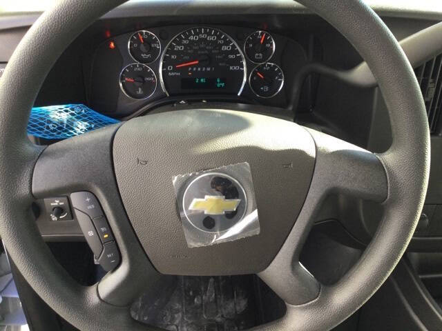 2025 Chevrolet Express 3500