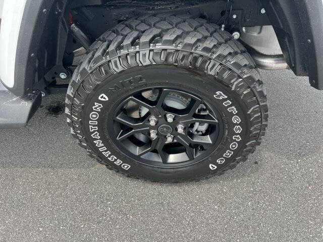 2025 Jeep Gladiator High Tide