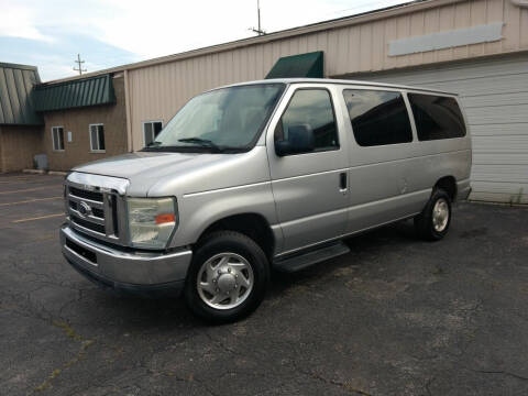 2010 Ford E-Series Wagon