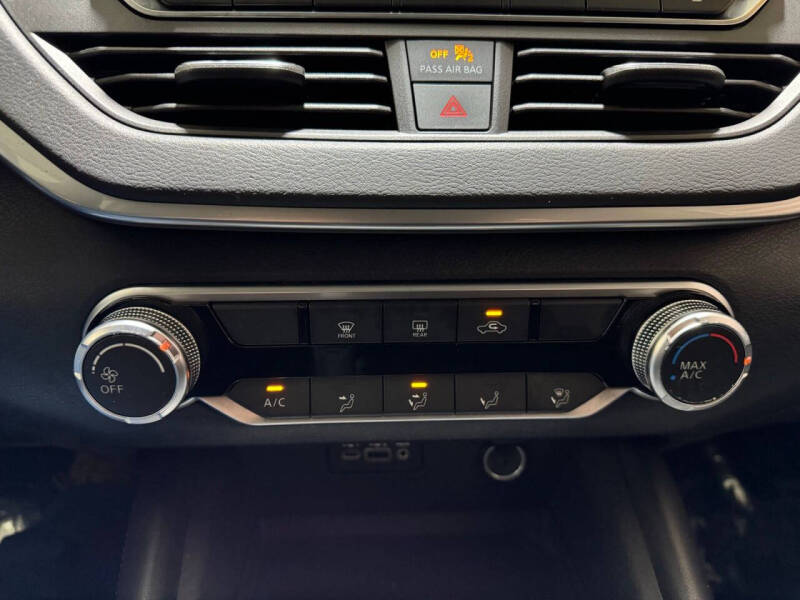 2022 Nissan Altima 2.5 SR