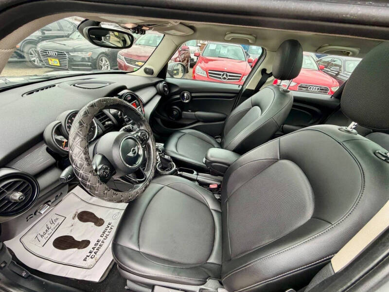 2016 MINI Hardtop 4 Door Cooper