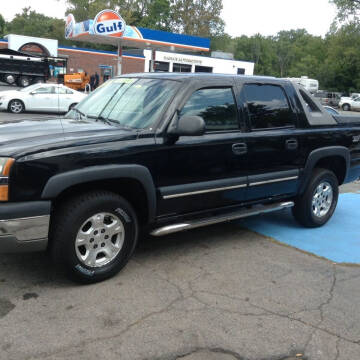 2003 Chevrolet Avalanche for sale at CV AUTO CARE in Brockton MA