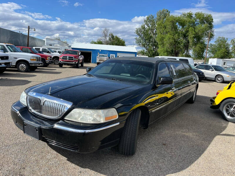 2007 Lincoln Town Car Executive photo 2