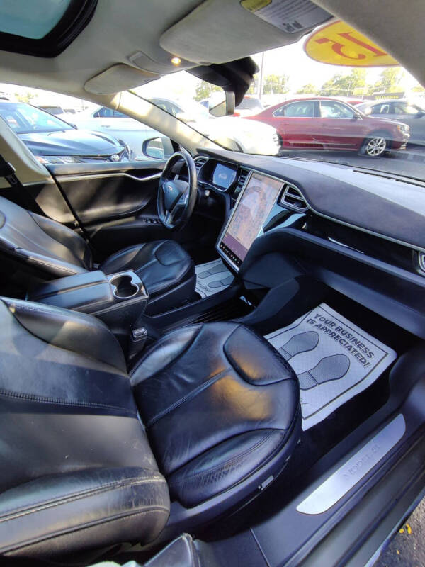 2015 Tesla Model S