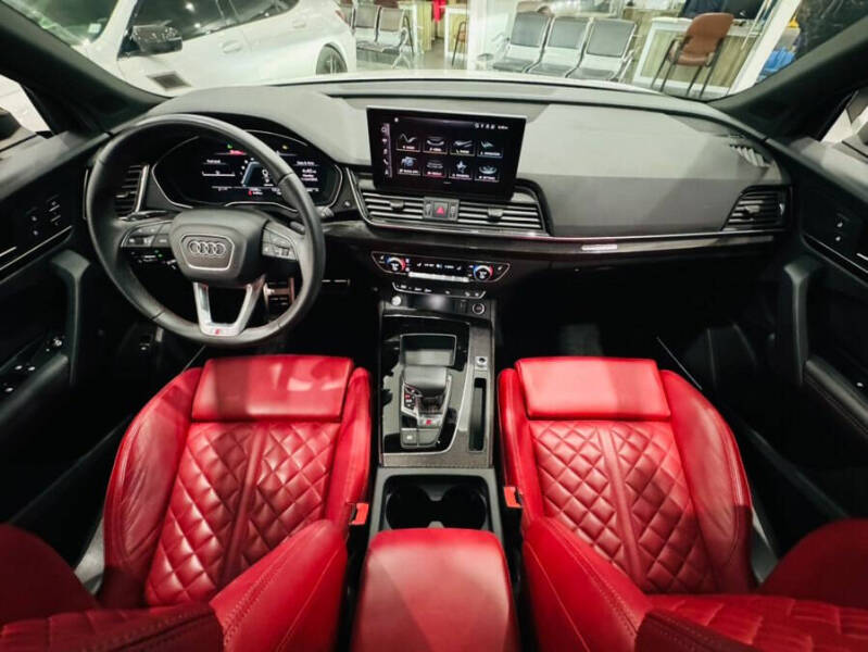 2024 Audi SQ5 3.0T quattro Premium Plus