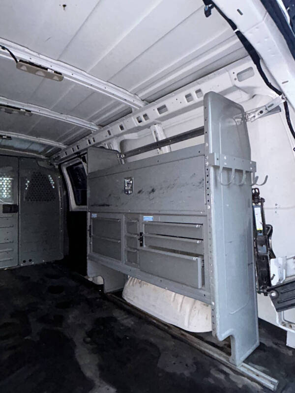 2017 Chevrolet Express 2500