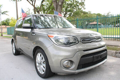 2019 Kia Soul +