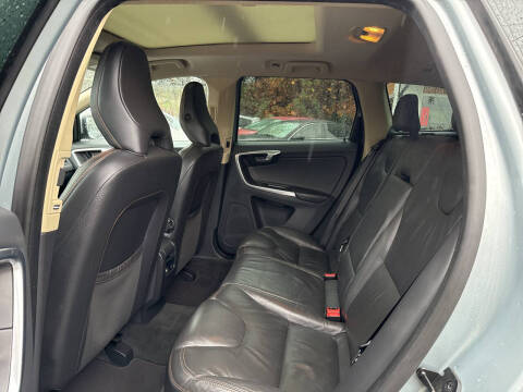 2013 Volvo XC60 T6 Premier Plus