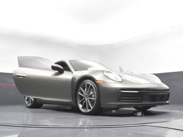 2022 Porsche 911 Carrera