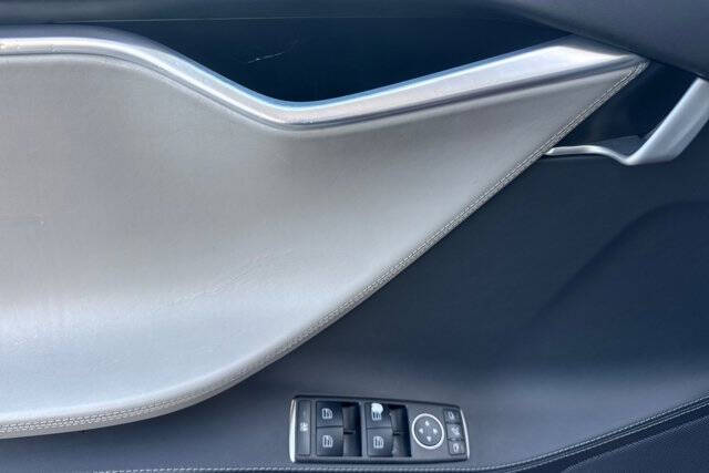 2016 Tesla Model S 85D