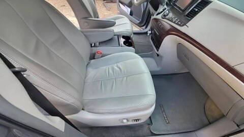 2012 Toyota Sienna XLE 8-Passenger