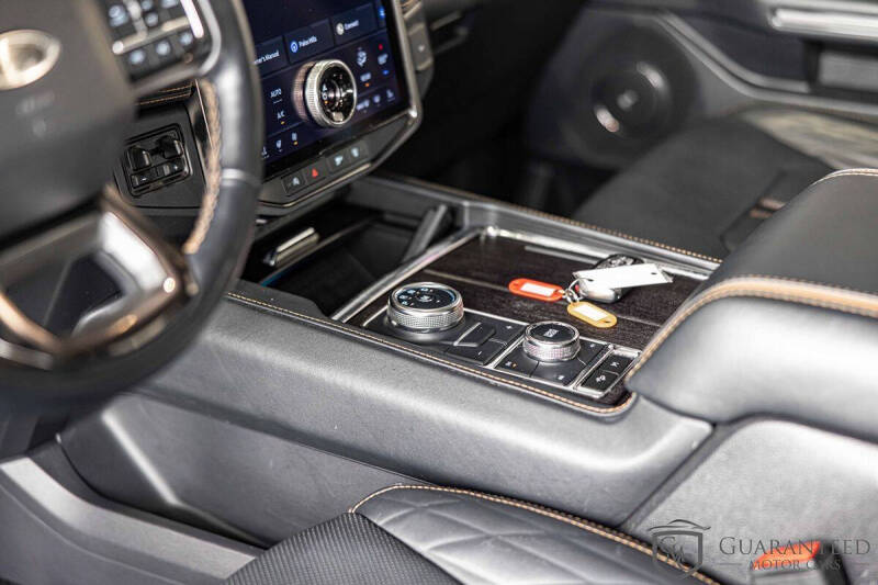 2022 Ford Expedition MAX Platinum