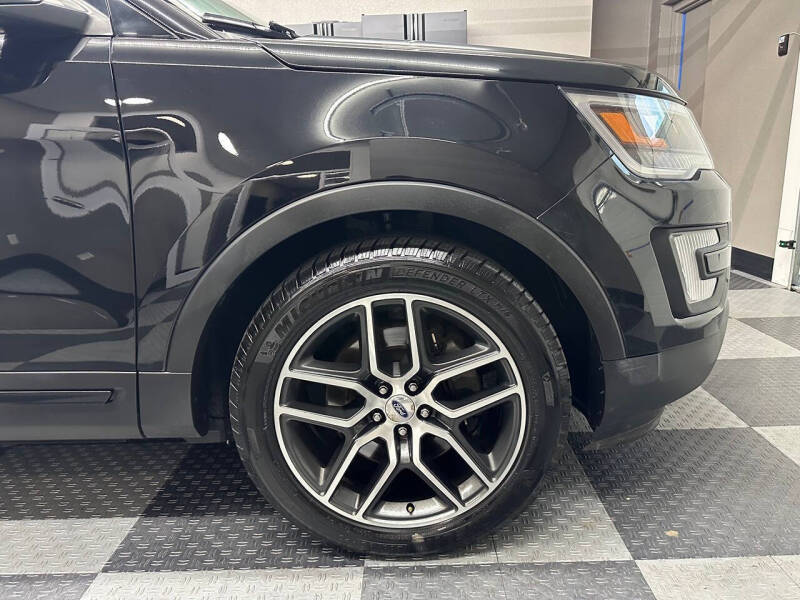 2017 Ford Explorer Sport