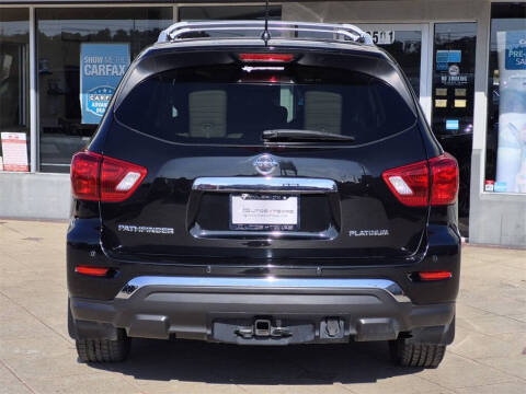 2017 Nissan Pathfinder Platinum