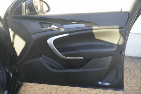 2013 Buick Regal Premium 1