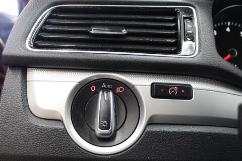 2017 Volkswagen Passat 1.8T S