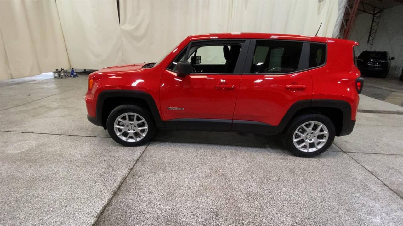 2023 Jeep Renegade for sale at Victoria Auto Sales in Victoria, MN