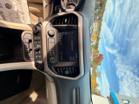 2021 GMC Acadia Denali