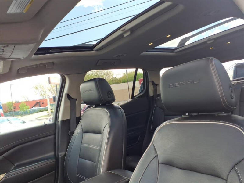 2019 GMC Acadia Denali