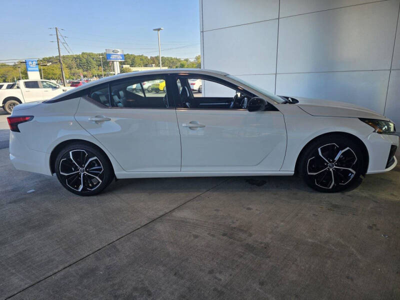 2023 Nissan Altima 2.5 SR