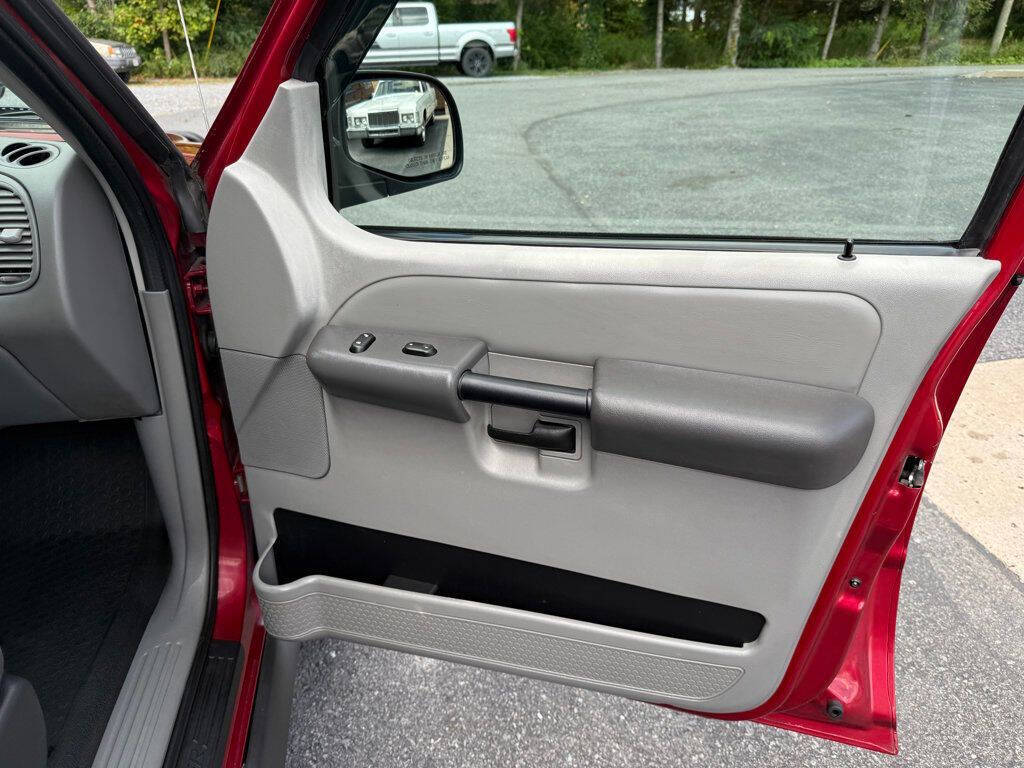 2003 Ford Explorer Sport Trac 44