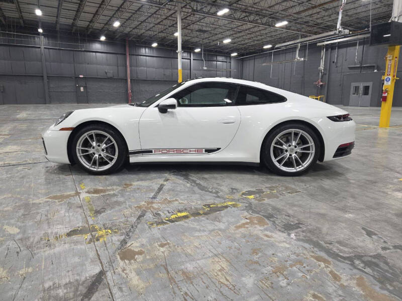 2020 Porsche 911 Carrera