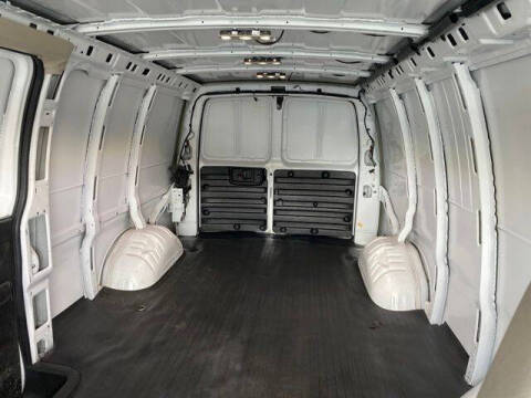 2024 GMC Savana 2500