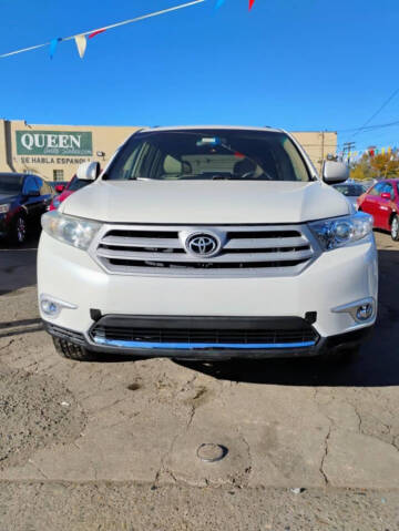 2013 Toyota Highlander for sale at Queen Auto Sales in Denver CO