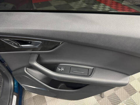 2019 Audi Q8 quattro Premium Plus 55 TFSI