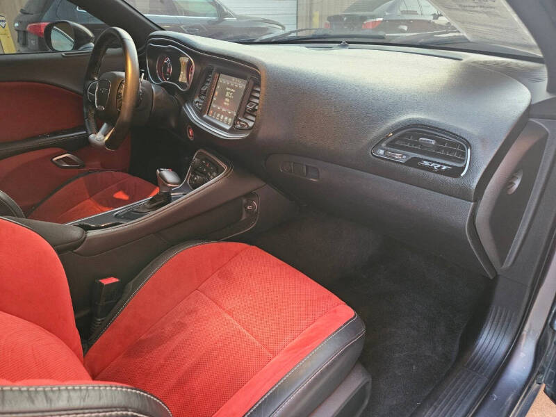 2015 Dodge Challenger SRT 392