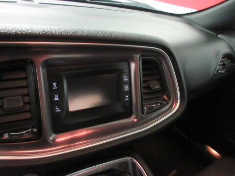 2015 Dodge Challenger SXT