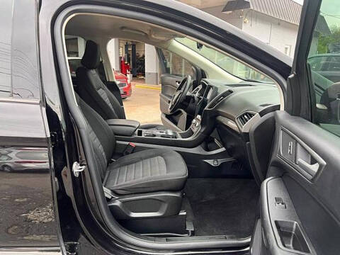 2021 Ford Edge SE